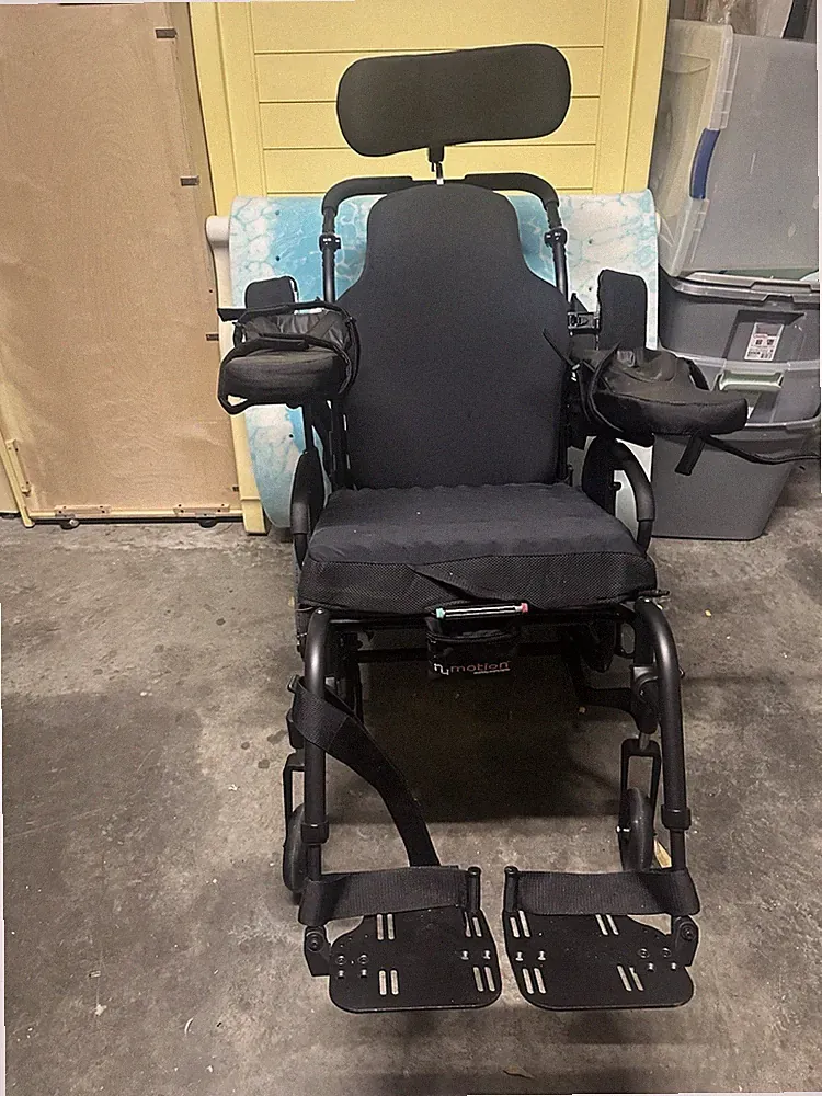 Quickie Tilt-in-Space Manual Wheelchair Reclining Headrest Armrest Pads Black